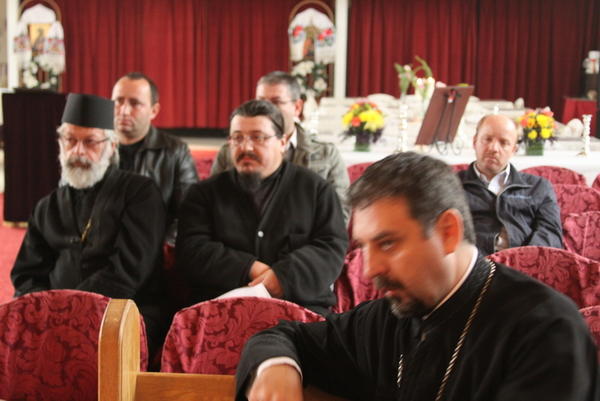 Taina Sfantului Maslu Noiembrie 2011 005